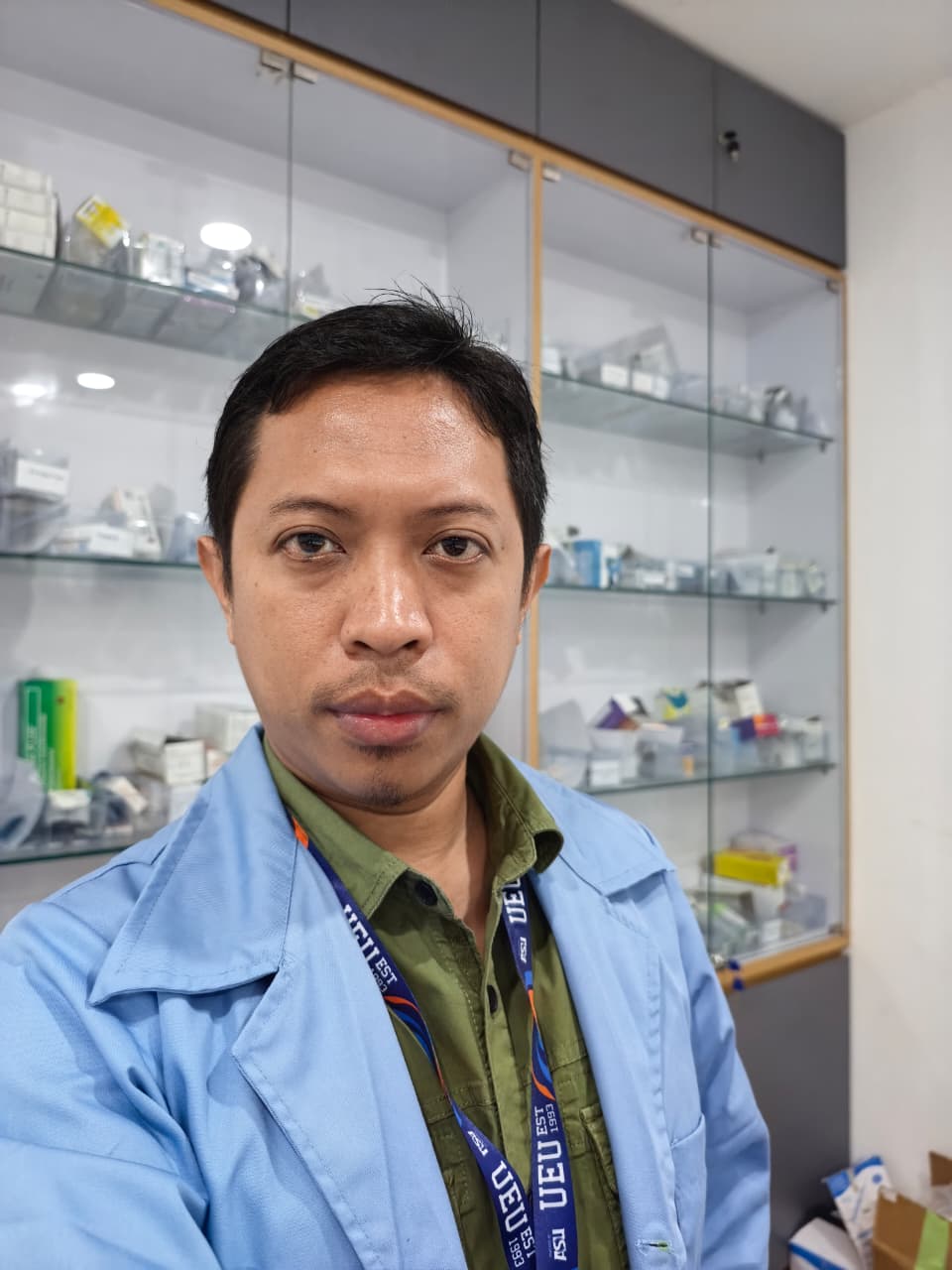 Dr. apt Syuhada, M. Farm